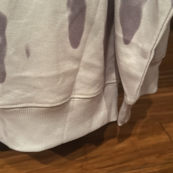 2 cute pattern sweatshirts - Picture 7 of 7